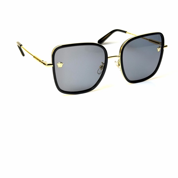 Versace Mod 2247D 1438/87 Black and Gold Square Sunglasses Authentic - Picture 6 of 10